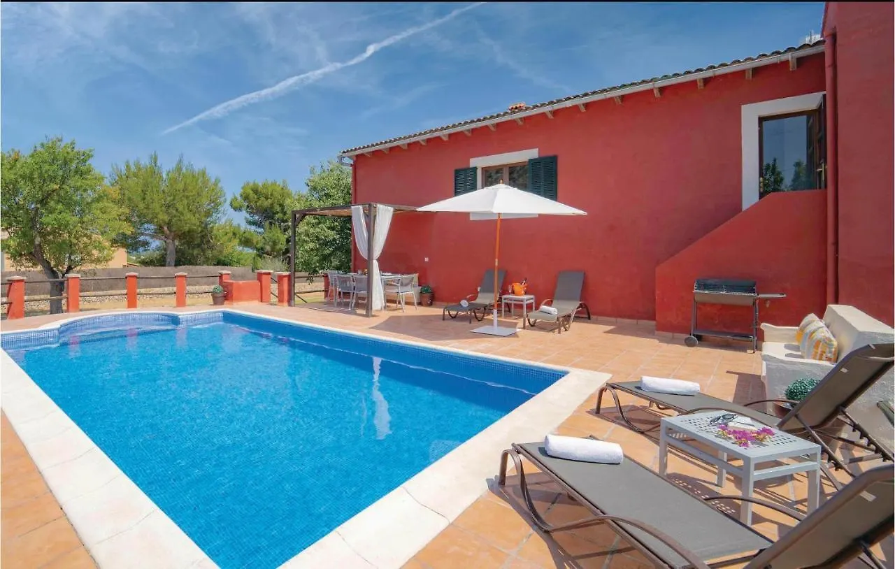 Awesome Home In Port Dalcudia With Kitchen Port de Alcudia