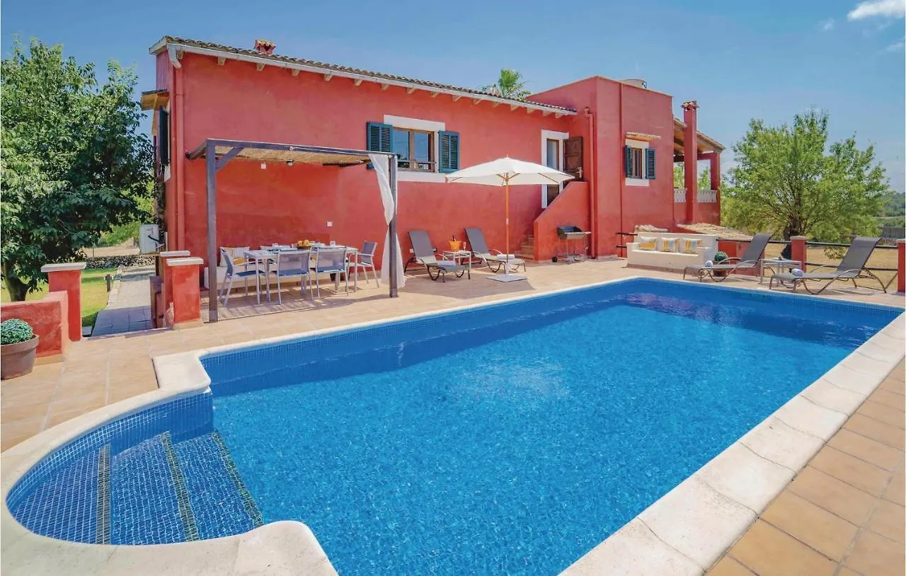 Awesome Home In Port Dalcudia With Kitchen Port de Alcudia